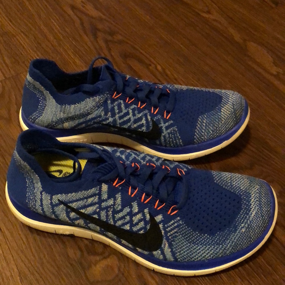 Nike flyknit run free 4.0, size 6